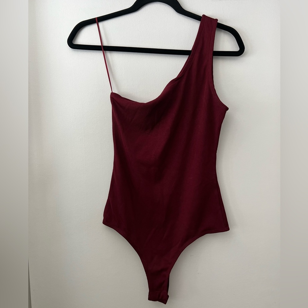 Le Lis Wine Red One-Shoulder Bodysuit